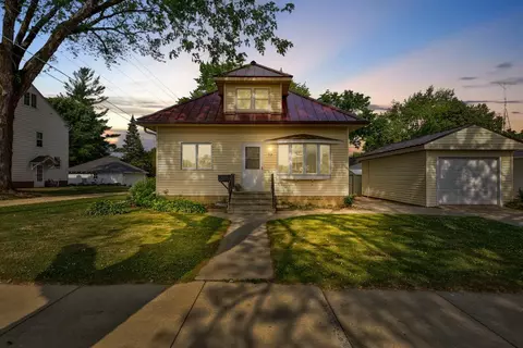314 Forest St, Kenyon, MN 55946