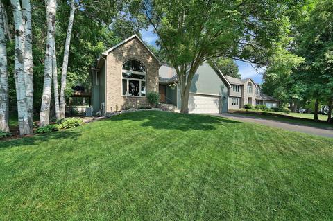 12896 Forest Ct, Apple Valley, MN 55124