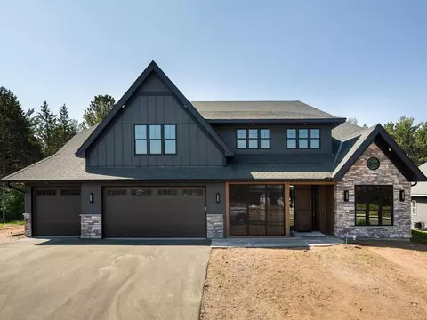 10079 211th St N, Forest Lake, MN 55025