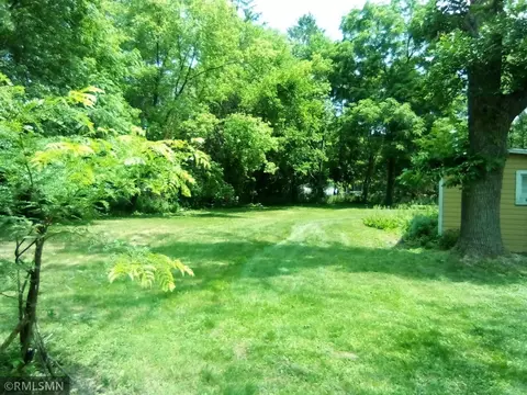 5043 Granada Ave N, Oakdale, MN 55128