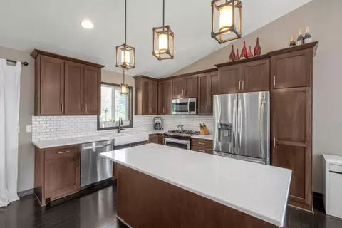 5700 Regent Ave N, Crystal, MN 55429