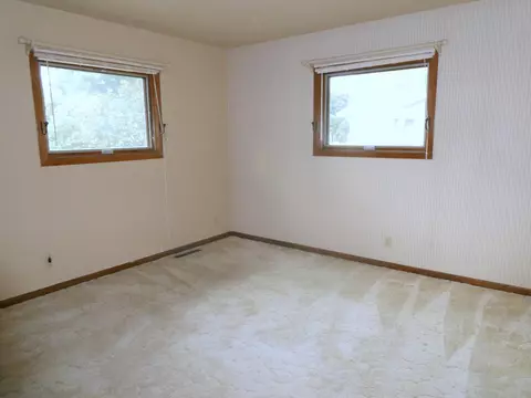 2004 Great Bend Blvd, Windom, MN 56101 photo 31