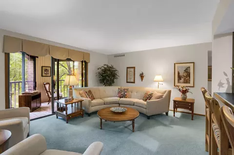 8400 Pennsylvania Rd #236, Bloomington, MN 55438