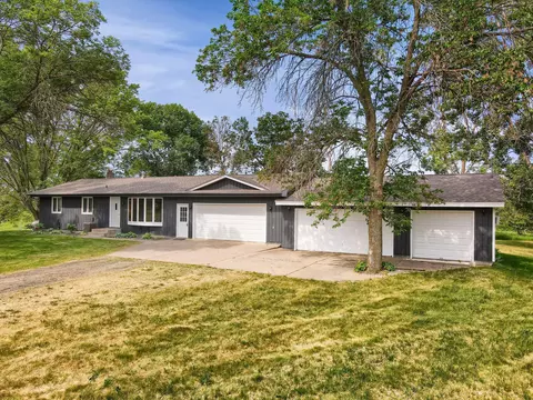 18180 Ivywood Ave N, Forest Lake, MN 55025