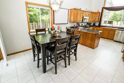 2218 Viking Dr, Saint Cloud, MN 56301 photo 7