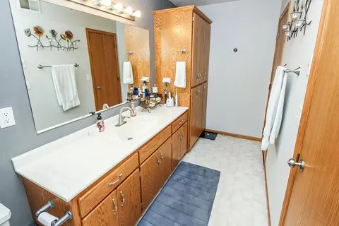 2218 Viking Dr, Saint Cloud, MN 56301 photo 17