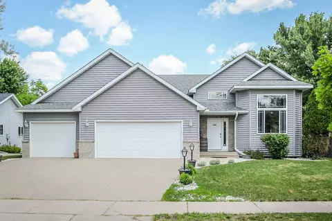 2218 Viking Dr, Saint Cloud, MN 56301 photo 26