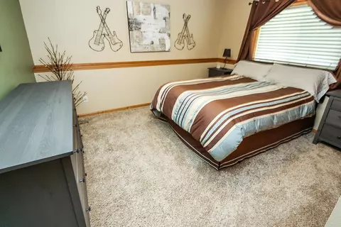 2218 Viking Dr, Saint Cloud, MN 56301 photo 18