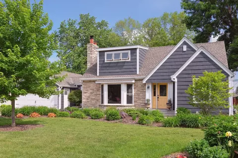 1405 Boyce St, Hopkins, MN 55343