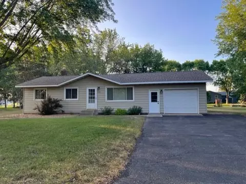 428 1st St NE, Richmond, MN 56368
