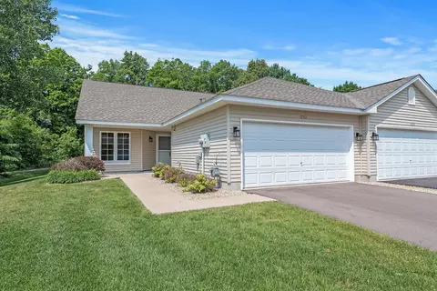 17511 Deerfield Dr SE, Prior Lake, MN 55372