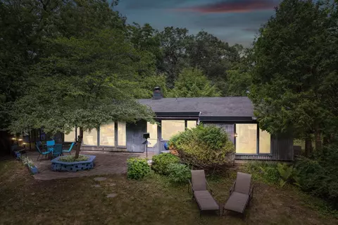 11405 Park Ridge Dr W, Minnetonka, MN 55305