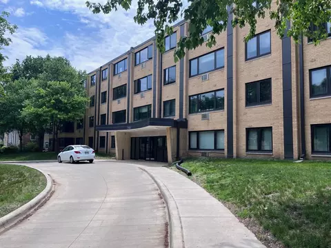 2500 Blaisdell Ave #212, Minneapolis, MN 55404