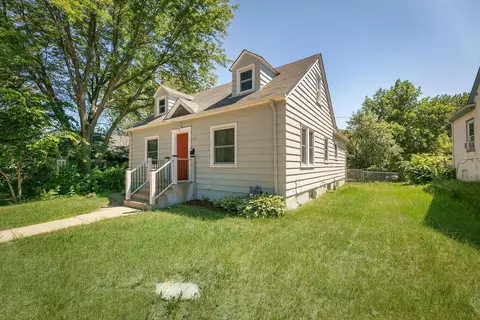 4218 Humboldt Ave N, Minneapolis, MN 55412