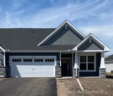 12509 Waterside Ct, Rogers, MN 55374