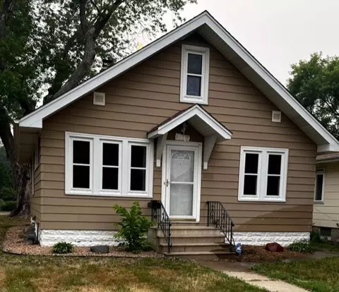 3847 Orchard Ave N, Robbinsdale, MN 55422