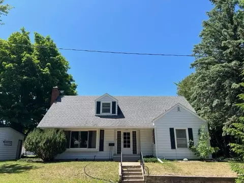 102 S Cedar Ave S, New Richland, MN 56072
