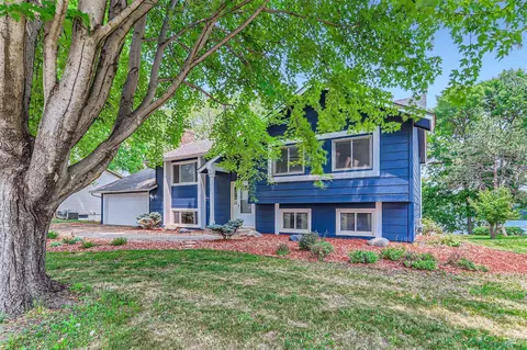 616 E 145th St, Burnsville, MN 55337