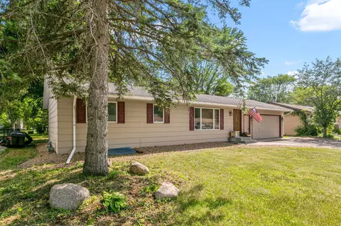 1003 W Main St, Belle Plaine, MN 56011