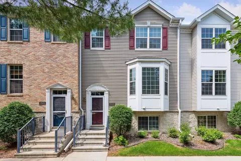 15609 Prospect Rd, Eden Prairie, MN 55347