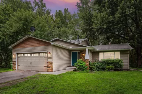 11812 Grouse St NW, Coon Rapids, MN 55448