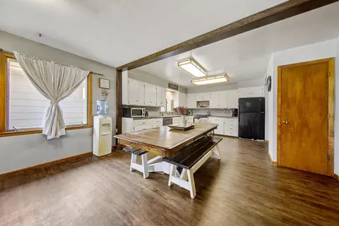 109 4th St, Jackson, MN 56143 photo 3