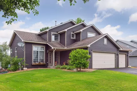 3221 Meadow Brook Pl, Woodbury, MN 55125