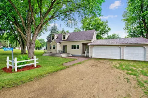 57854 718th St, Jackson, MN 56143