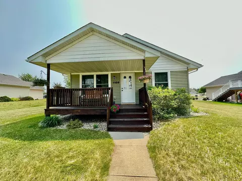 1109 Benjamin Dr, Alexandria, MN 56308