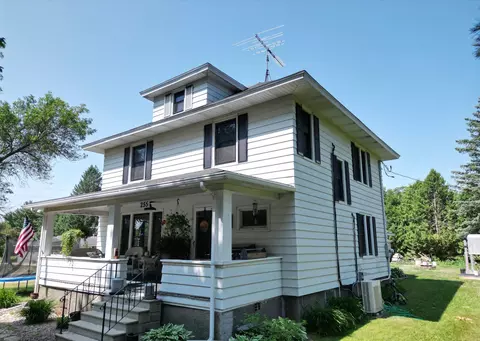 255 Gold St S, Wykoff, MN 55990