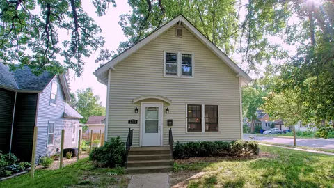 1237 Phelps St, Red Wing, MN 55066