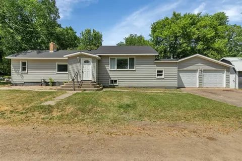 313 11th St SW, Little Falls, MN 56345