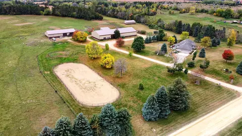 9130 250th St E, Hampton, MN 55031