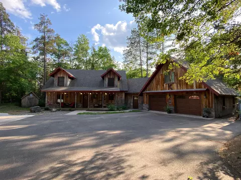 3226 Blueberry Ln, Sturgeon Lake, MN 55783