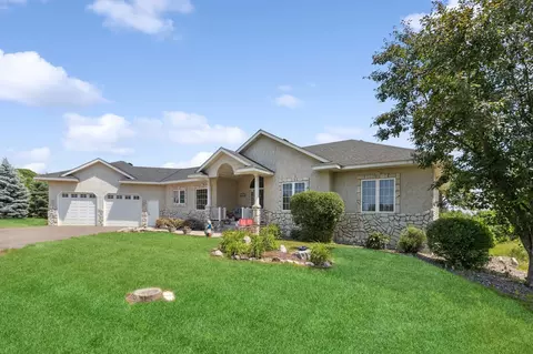 103 8th St SW, Buffalo, MN 55313