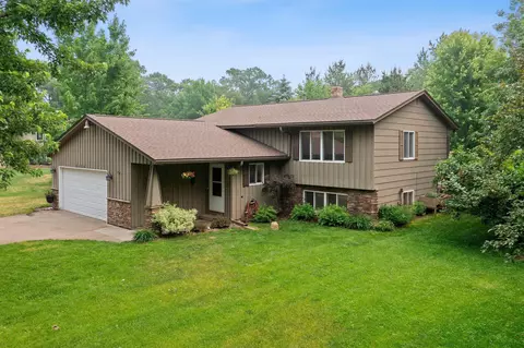 2720 Maple Dr S, Cambridge, MN 55008