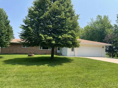 724 Frontier Rd, Brewster, MN 56119