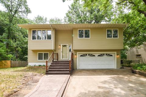 1052 93rd Ave NW, Coon Rapids, MN 55433