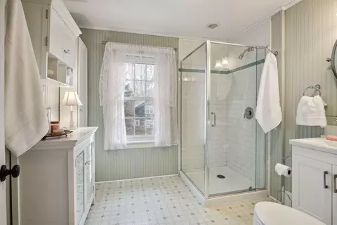 Bath - 608 3rd Ave SW, Faribault, MN 55021 photo 3 of 5
