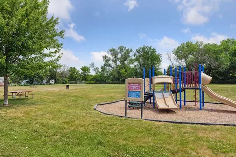 View/Area - 608 3rd Ave SW, Faribault, MN 55021 photo 7 of 10