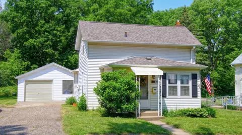 1516 Norwood St, Red Wing, MN 55066