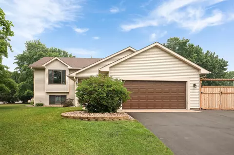 7385 Jocelyn Ave S, Cottage Grove, MN 55016