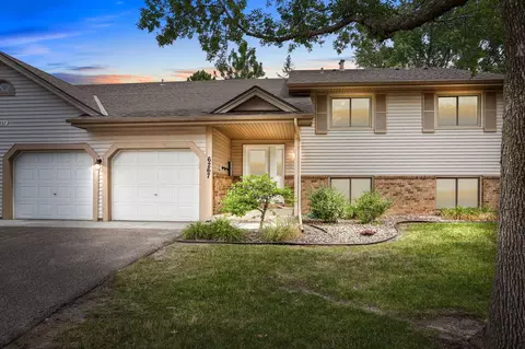 6267 Magda Dr #C, Maple Grove, MN 55369