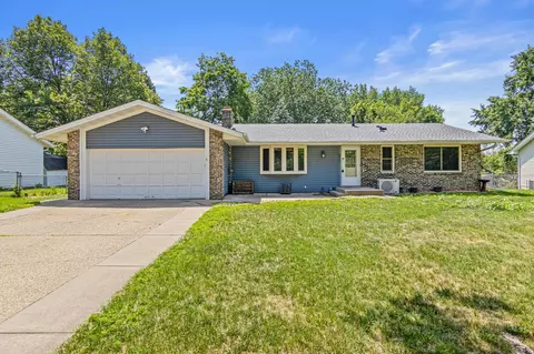 8463 Hillside Trl S, Cottage Grove, MN 55016