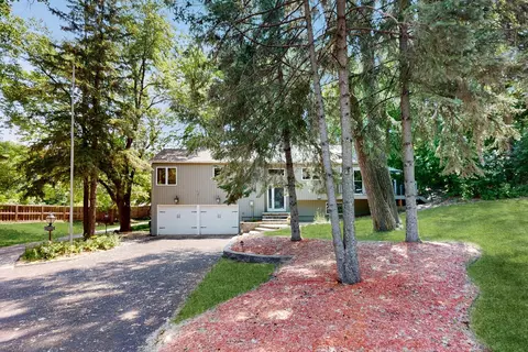 5301 Northwood Rdg, Bloomington, MN 55437