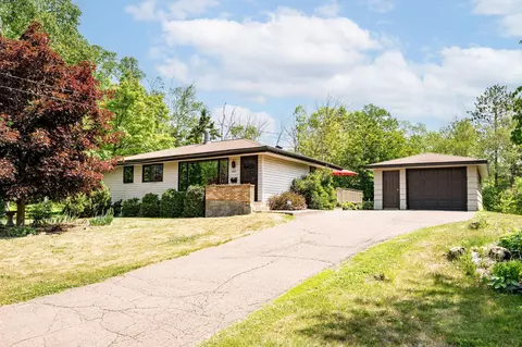 4510 Woodland Ave, Duluth, MN 55803
