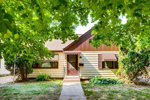 2201 Forest Dr NE, Columbia Heights, MN 55421