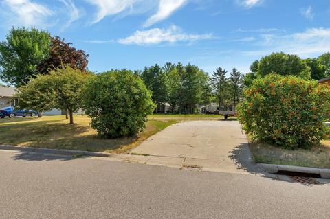 124 6th Ave NW, Saint Joseph, MN 56374