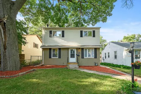 2112 Reaney Ave E, Saint Paul, MN 55119