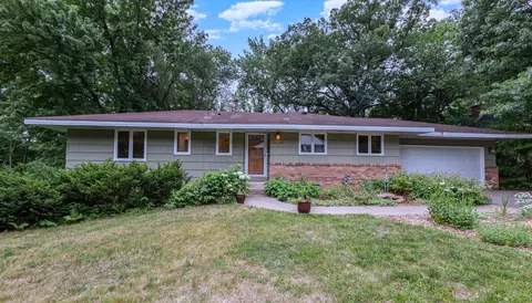 14039 Royal Ct, Minnetonka, MN 55345